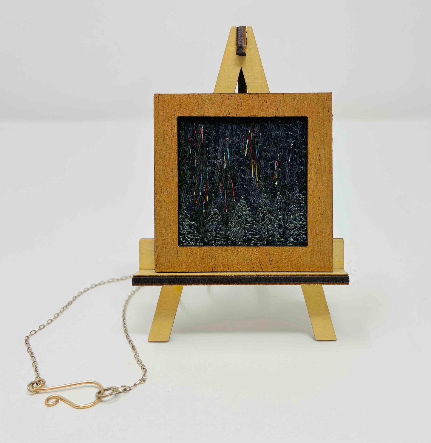NECKLACE THREADWORK on easel