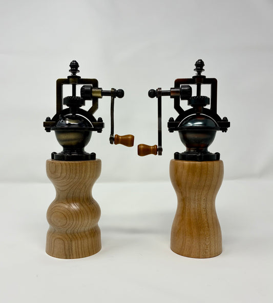 PEPPER GRINDER